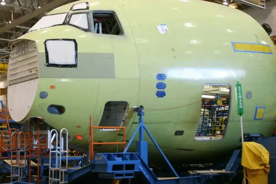 Leading Aerospace & Defense Supplier Maximizes Value for Two Facility Closures