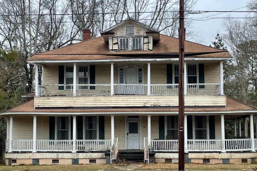 Returning-a-Historic-Home-to-the-Private-Market-Through-Online-Auction
