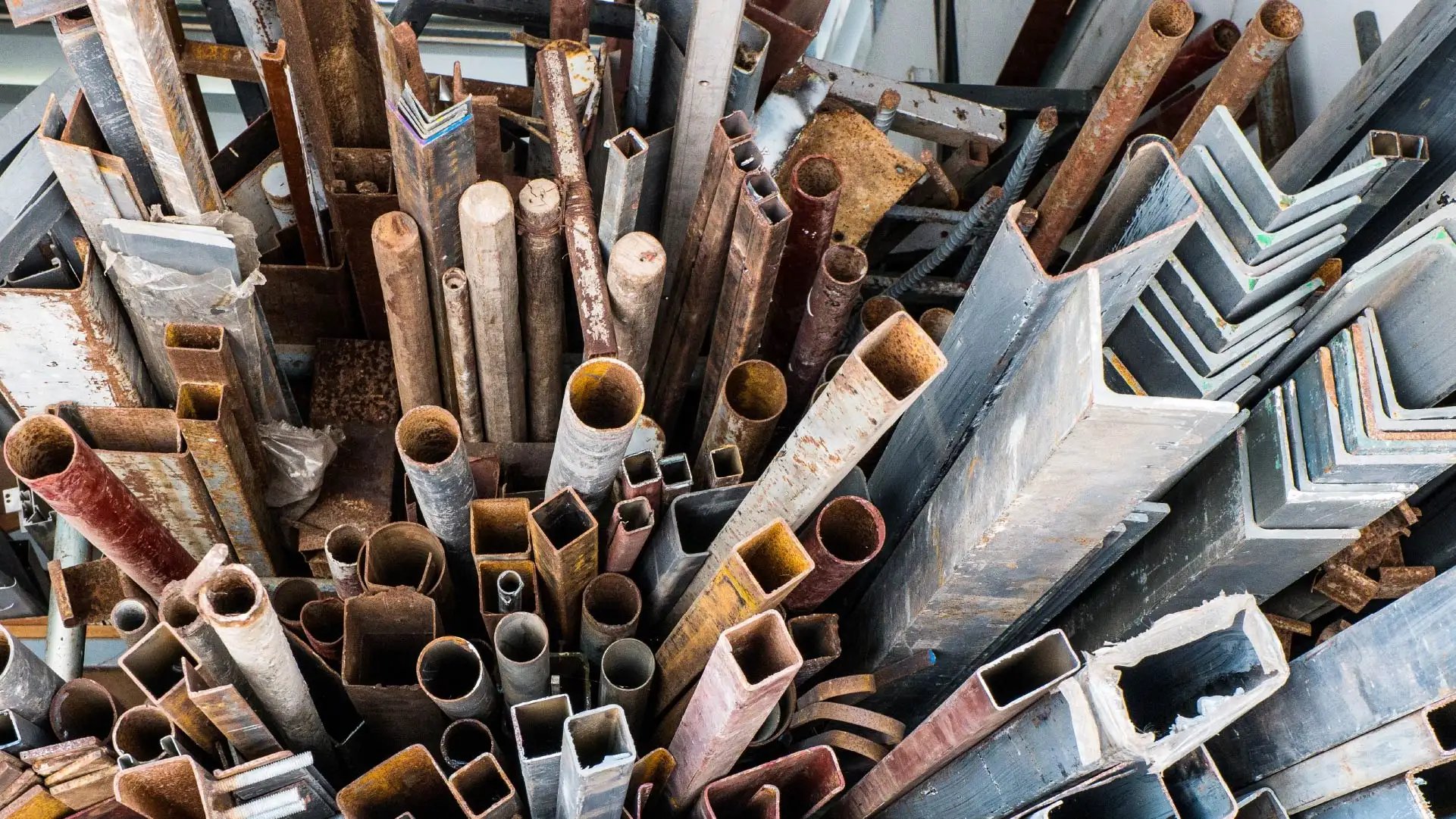 T10-Scrap-Pile-Rusty-Metals